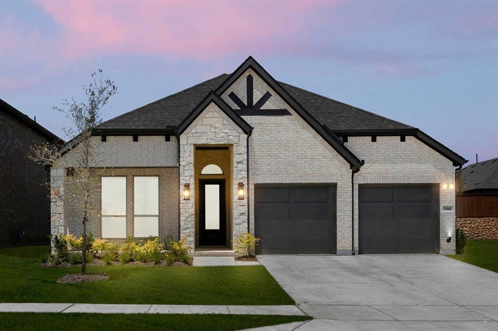 508 Loggia Way