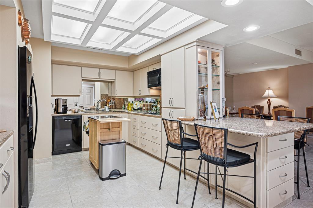 Bonaventure Condo - Residential