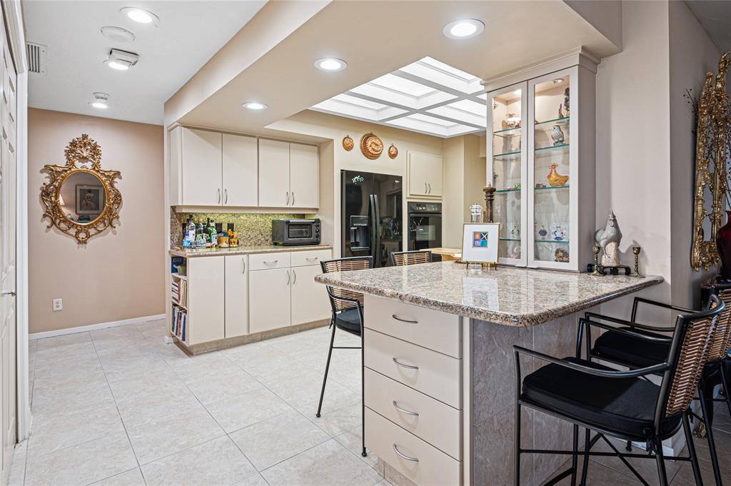 Bonaventure Condo - Residential