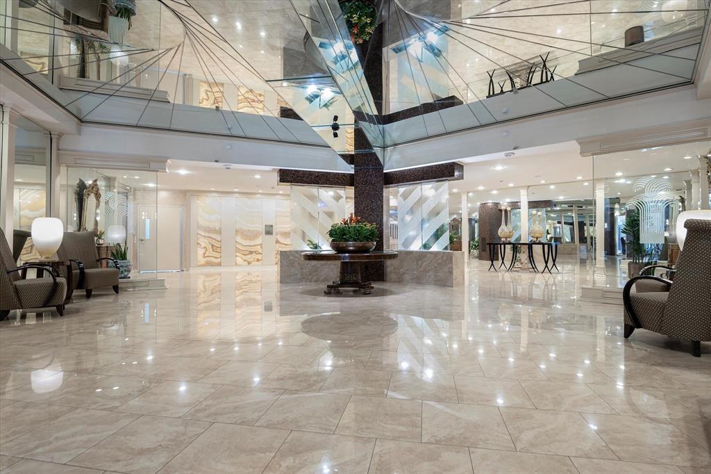 Bonaventure Condo - Residential