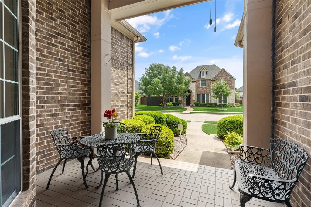 1222 Bridgeway Lane