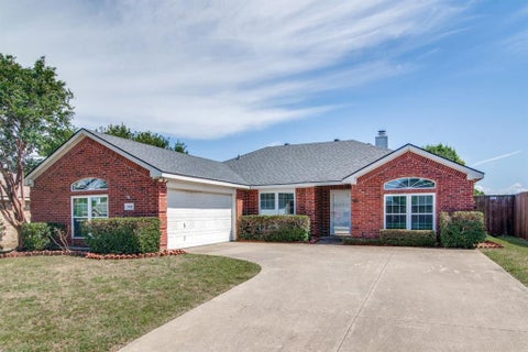 Photo of 1102 E Oak Street, Wylie, TX 75098 (MLS # 21289682)
