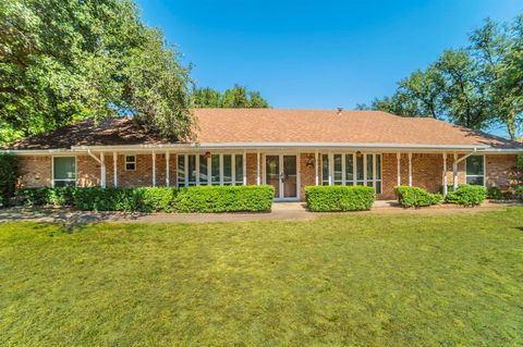 2534 Sunnyvale Road Grand Prairie TX 75050