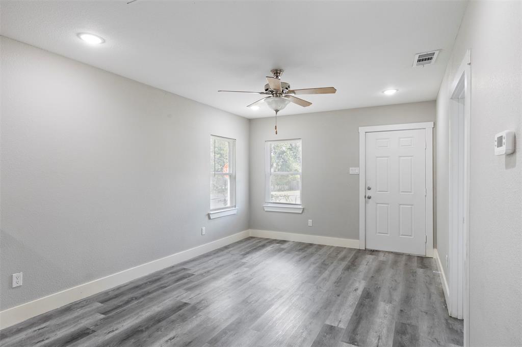 923 Hartsdale Drive