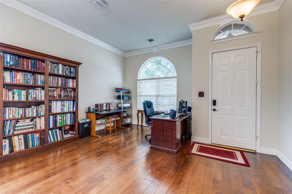1109 Huntington Trail