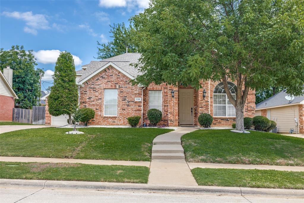 1109 Huntington Trail