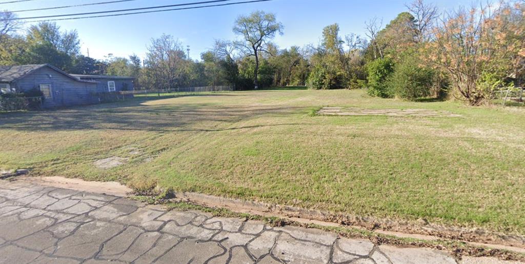 1204 E Calhoun Avenue