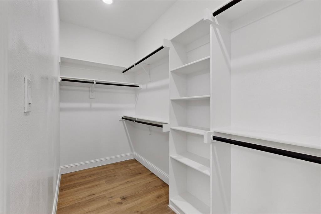 Hillcrest Ennis - Residential