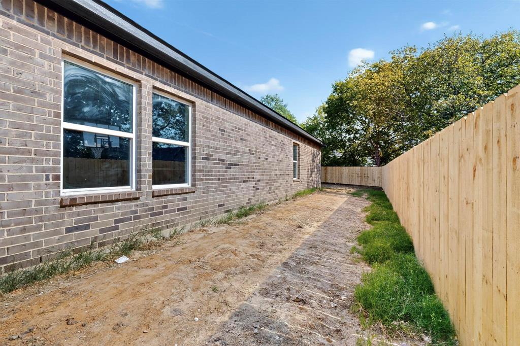 Hillcrest Ennis - Residential