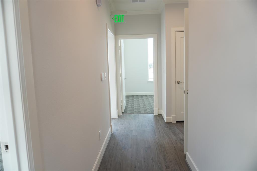 Preston Hickory Office Park - Commercial Lease