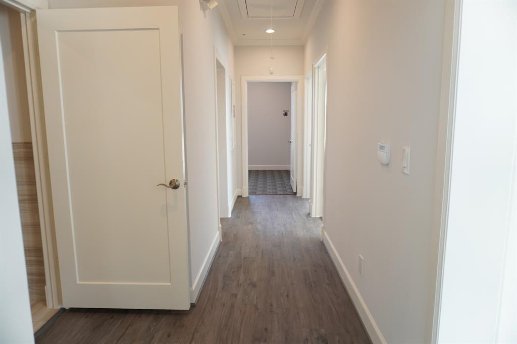 Preston Hickory Office Park - Commercial Lease