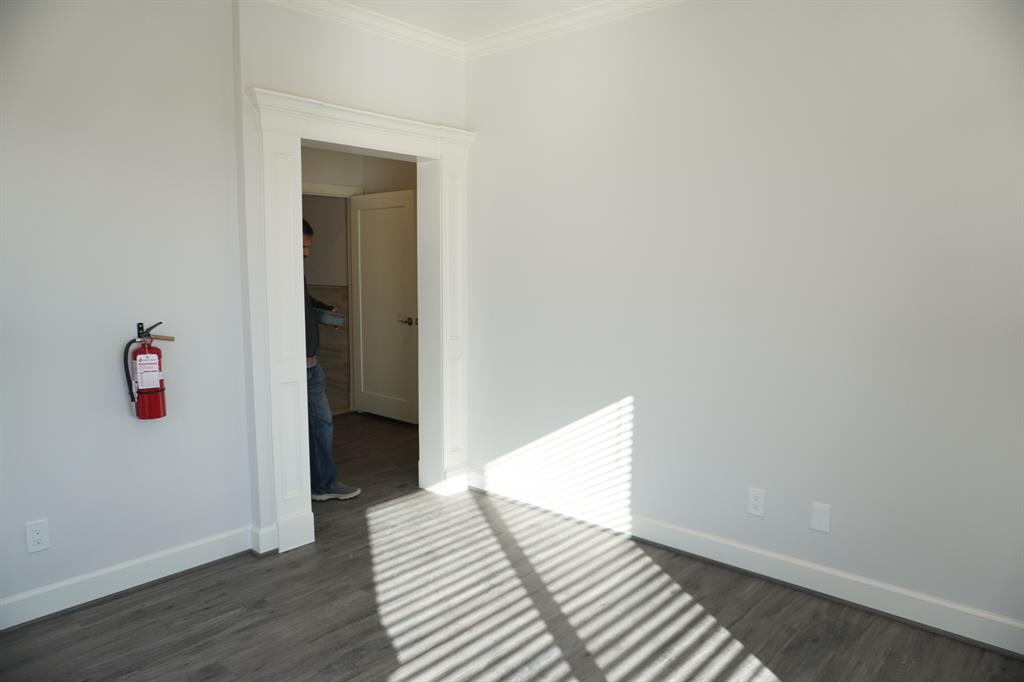 Preston Hickory Office Park - Commercial Lease