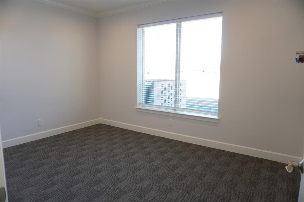 Preston Hickory Office Park - Commercial Lease