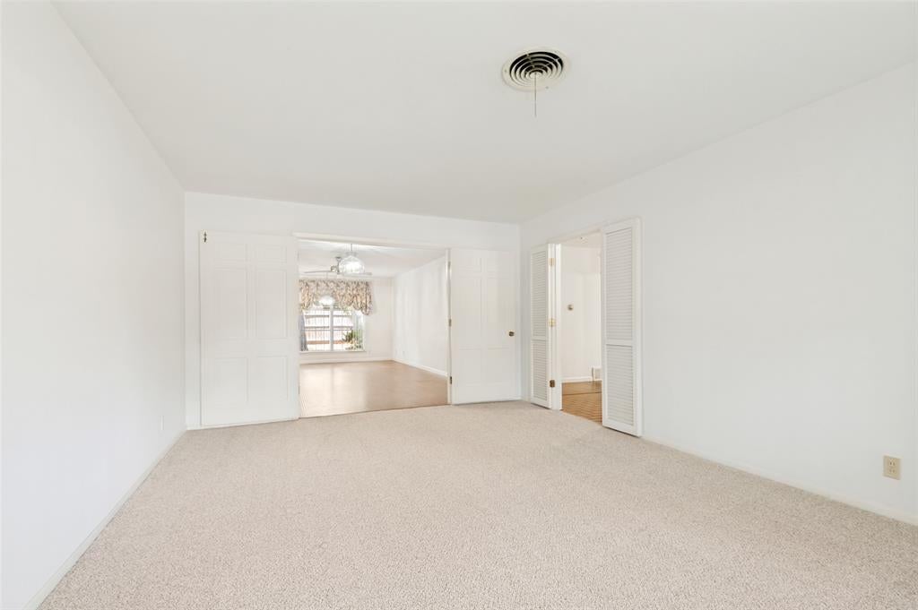 608 W Cheryl Avenue