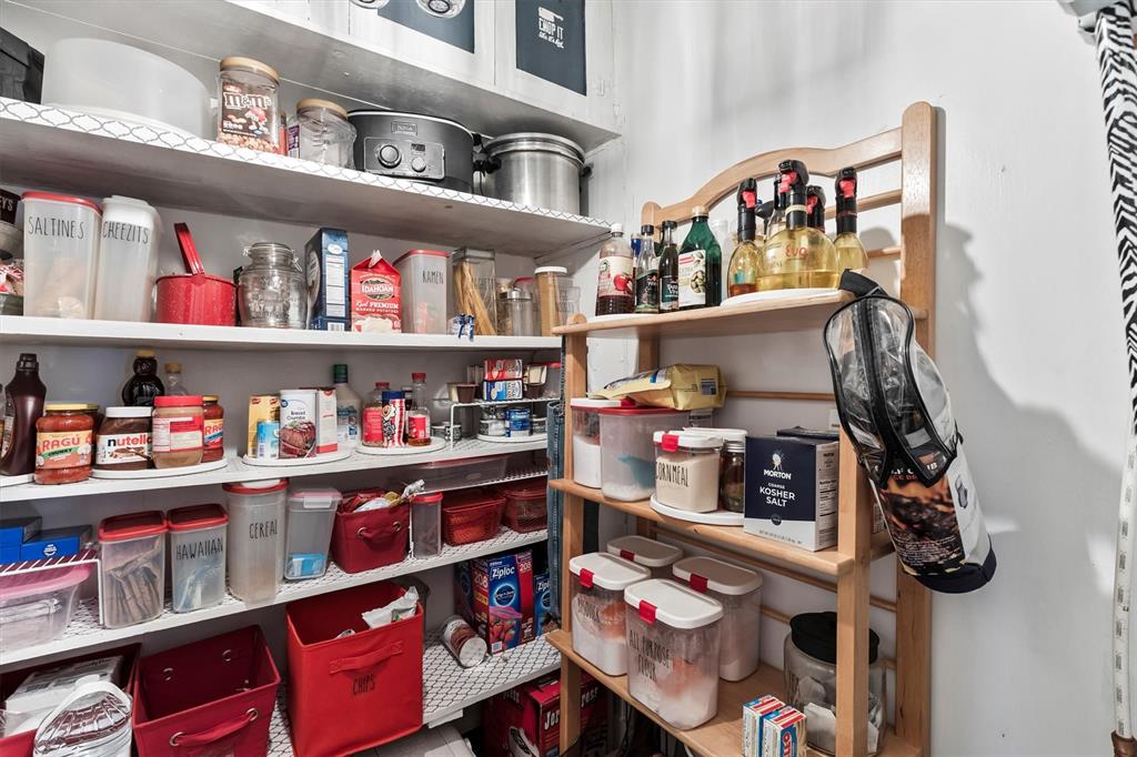 Greenville, Texas 75401, United States, 3 Bedrooms Bedrooms, ,2 BathroomsBathrooms,Residential,Active,224448