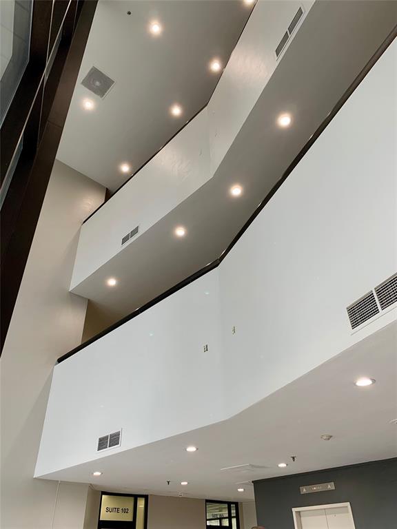 G-2237 - Commercial Lease