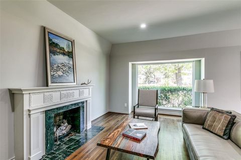 Tiny photo for 4429 Mockingbird Lane, Highland Park, TX 75205 (MLS # 21256119)