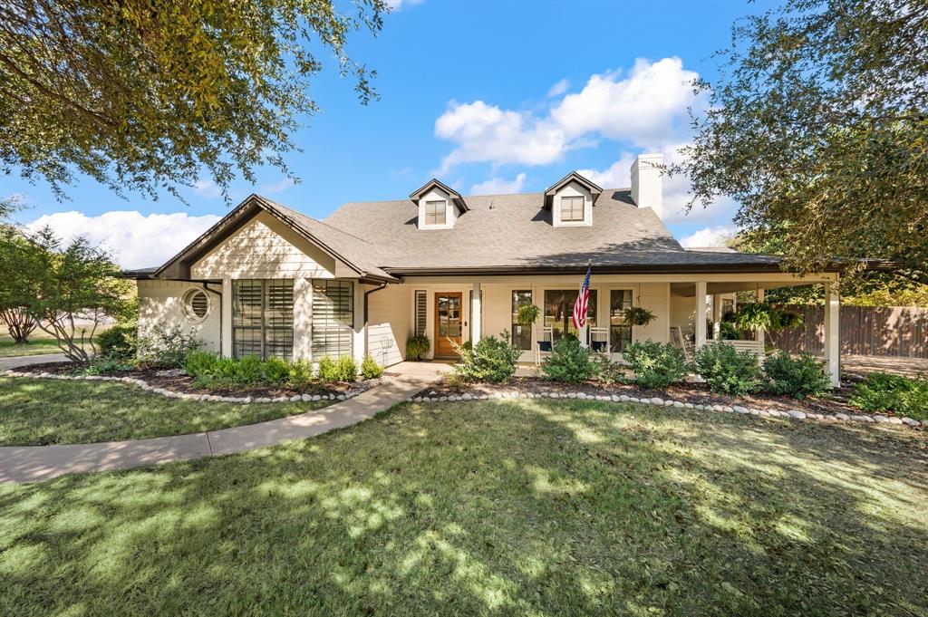 2405 N Carroll Avenue