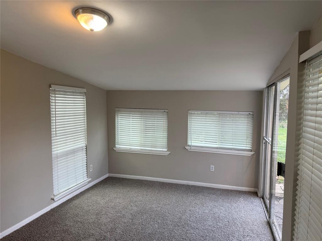 Cloverdale 01 - Residential