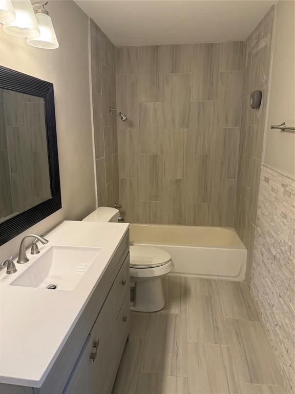 Cloverdale 01 - Residential