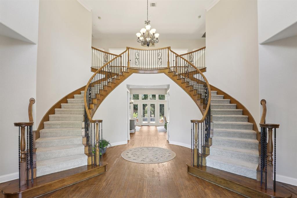 2112 Beaver Creek Lane