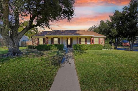 405 Wind Wood Drive Lewisville TX 75067