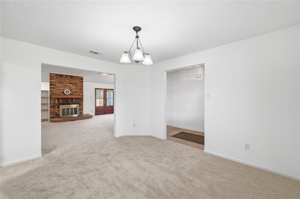 Lewisville, Texas 75067, United States, 3 Bedrooms Bedrooms, ,2 BathroomsBathrooms,Residential,Pending,251990