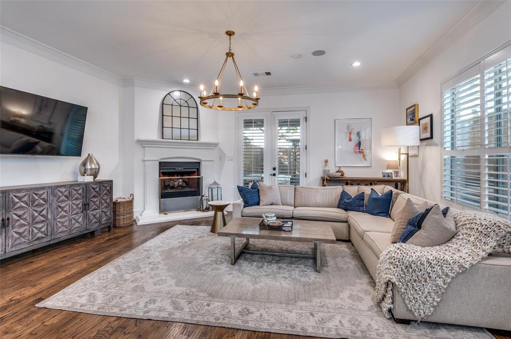 5621 Ellsworth Avenue