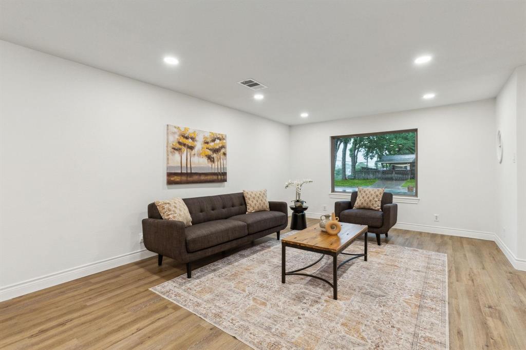 6200 Ravenswood Drive