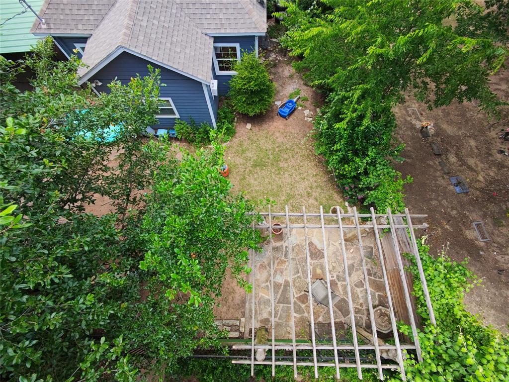 Labarba James - Residential