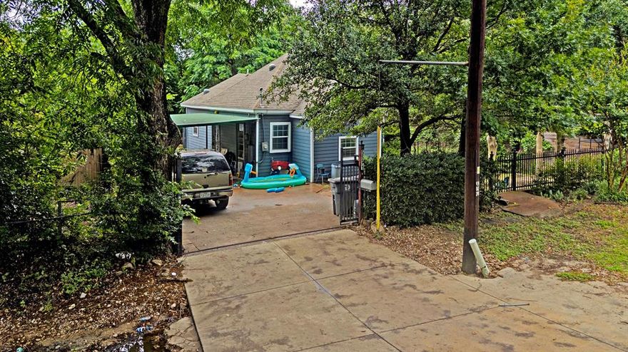 NO BLIND OFFERS – SERIOUS BUYERS ONLY!
Opportunity awaits with this 2-bedroom, 1-bath home located in the growing East Dallas - Buckner Terrace area. Sitting on a spacious 8,125 sq ft lot, ideal for investors looking to renovate, flip, or add to their rental portfolio.
With convenient access to I-30, Downtown Dallas, Fair Park, and the expanding Trinity Forest trails, this location is primed for long-term value. The lot provides ample room for outdoor expansion or potential new development.
This home needs TLC and is being sold AS-IS — no repairs will be made. Bring your contractors and vision to unlock the property's full potential. Whether you’re a first-time investor or a seasoned flipper, this is a great value play in a developing pocket of Dallas.
