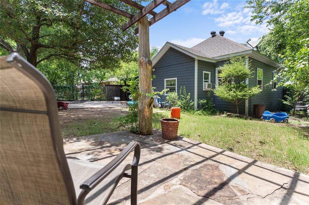 Labarba James - Residential