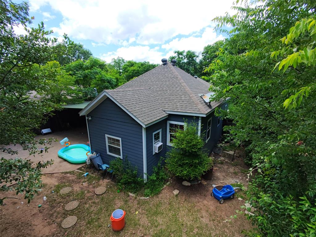 Labarba James - Residential