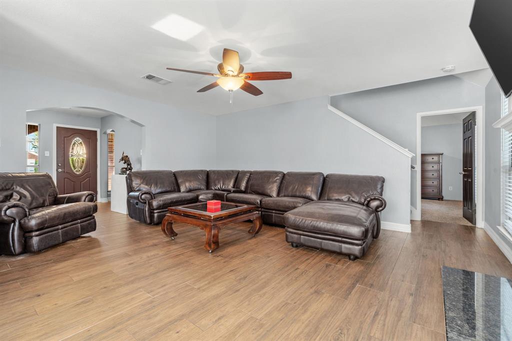 339 Stately Oak Lane