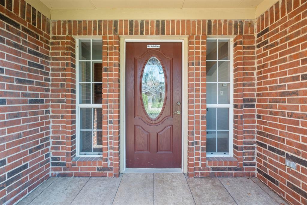 339 Stately Oak Lane