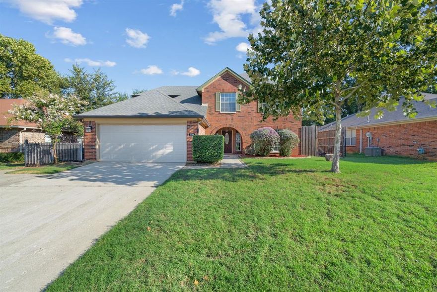 Welcome to your new home in Lake Dallas! This spacious 4 bedroom, 2.5 bath, 2,317 sqft home has everything you’ve been looking for. Inside, you’ll find a formal dining room, a fun game room, and even a 5th bedroom that’s been converted into a bar; perfect for movie nights, game days, and gatherings. Step out back and enjoy your own backyard paradise with a sparkling in-ground pool, multiple outdoor grills, and plenty of space to relax or entertain. Plus, you’re just a short walk from the park and the elementary school, making it easy to enjoy both convenience and community.
This home truly has it all; comfort, fun, and a great location!