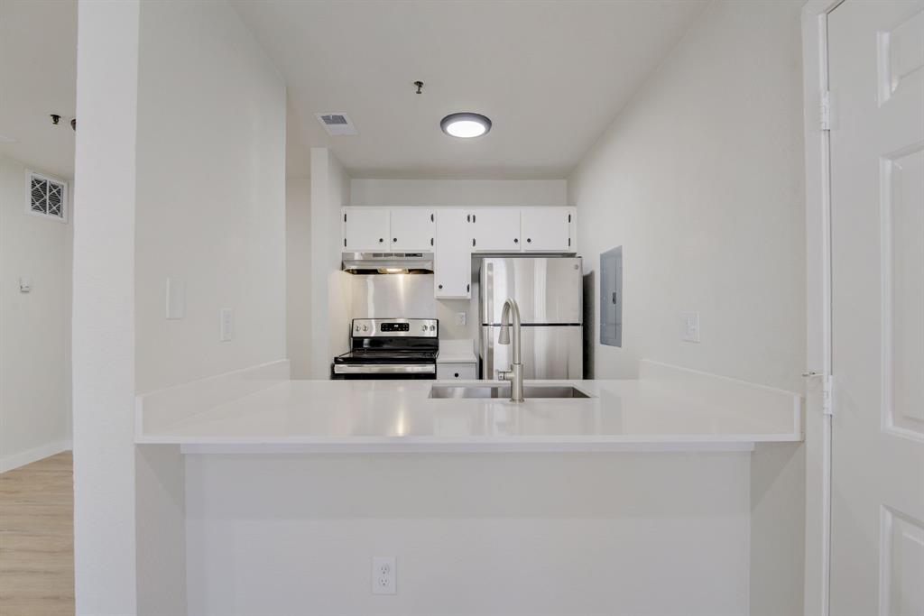 Knox-Henderson - Residential Income