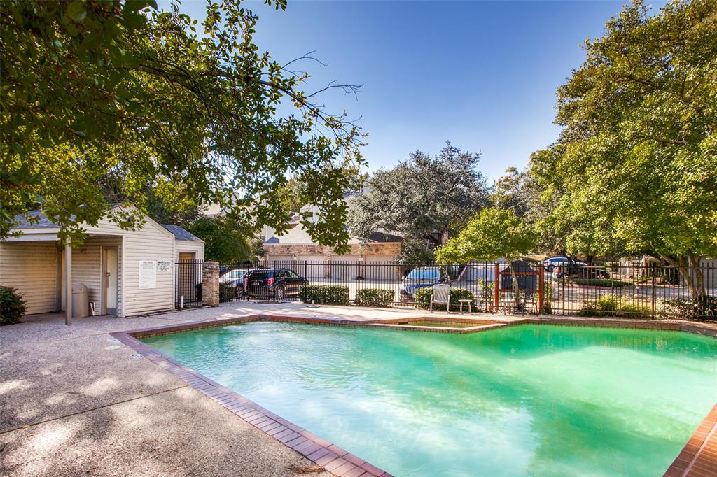 Oaks On The Bend - Residential