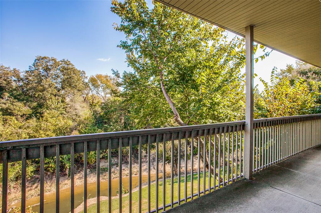 Oaks On The Bend - Residential