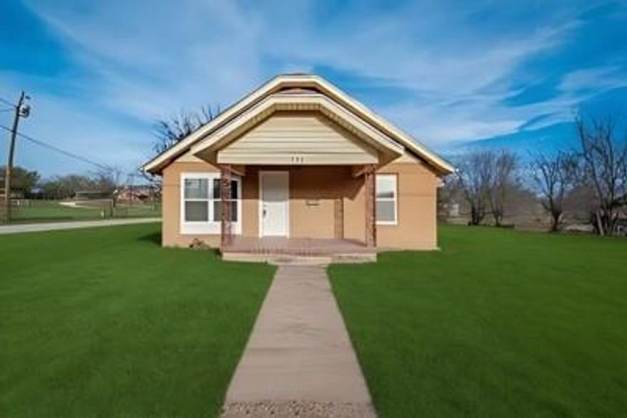 Newly remodeled home plus extra lot in Jacksboro! Package includes 320 N 2nd St, a 3BR,2BA on 0.34 ac. The home offers generous bedroom sizes and lots of potential. A garage conversion can be completed into a 3 bed, 2 bath space just needs electrical, plumbing, and interior. With the additional vacant lot, there’s room for expansion, investment, or extra outdoor space. Conveniently located near schools, shopping, and Jacksboro Square. Property also available for lease at $1,700 per month.