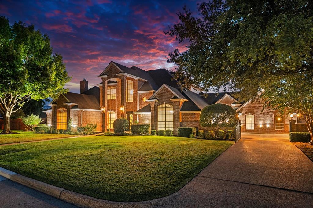 901 Walnut Falls Circle