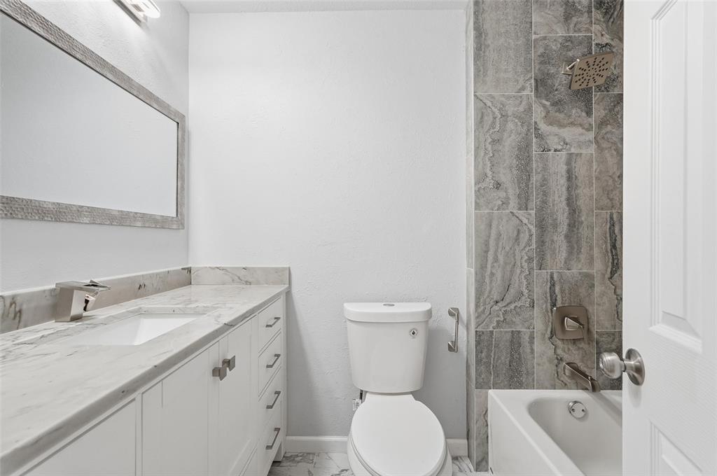 Golden Meadows 04 - Residential