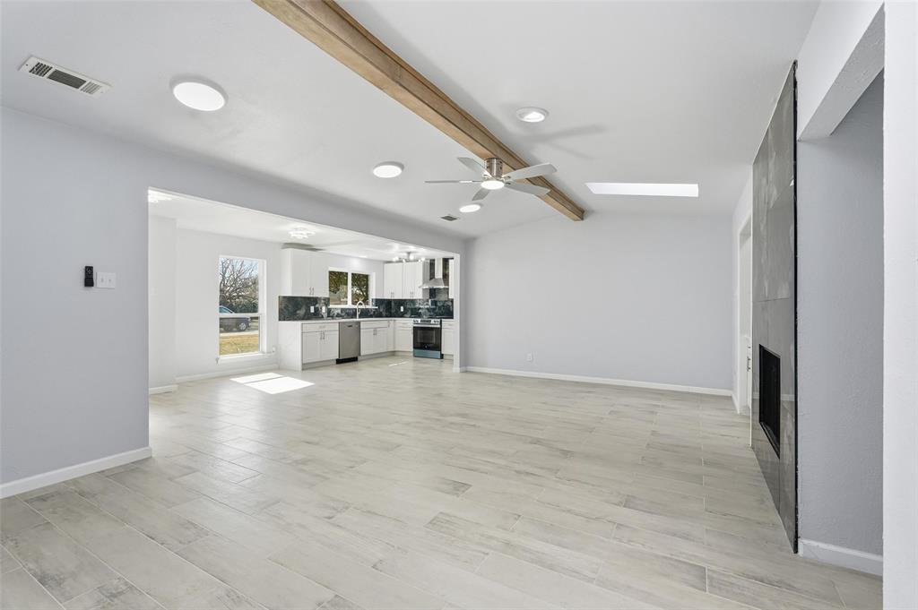 1813 Crockett Street