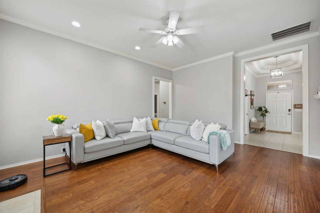 3200 Burleson Drive