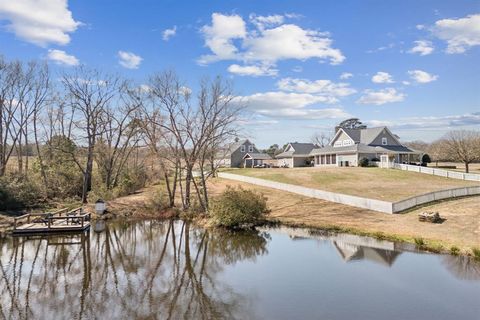 A home in Quitman