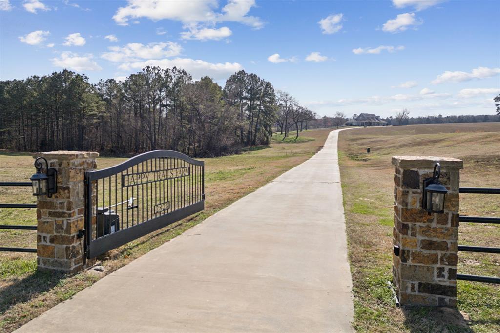 2828 E State Highway 154