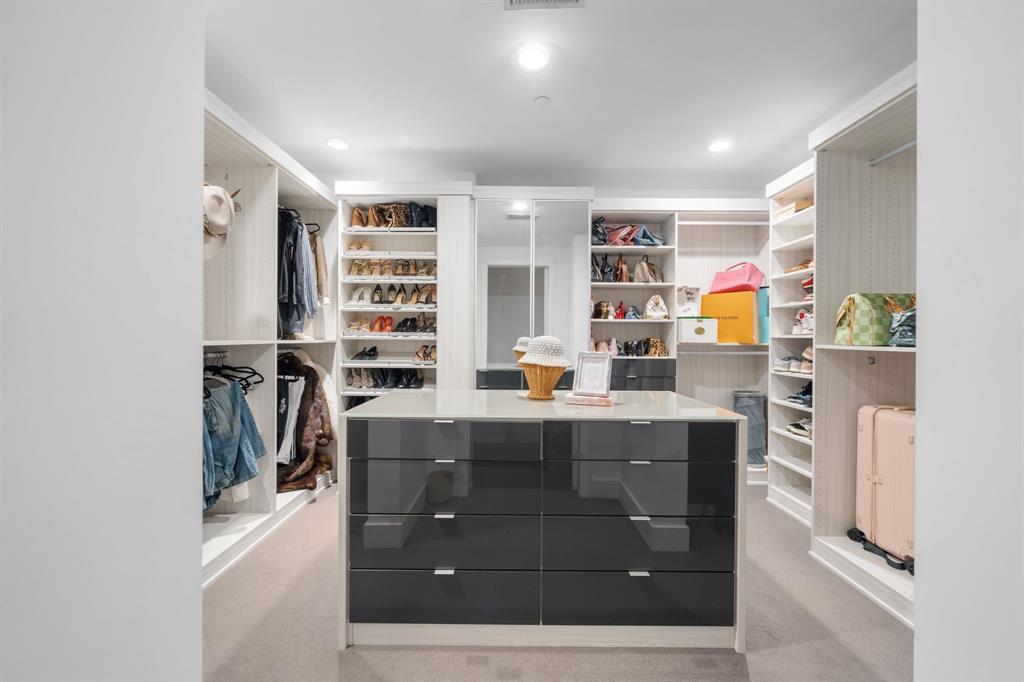 Bleu Ciel Condo - Residential