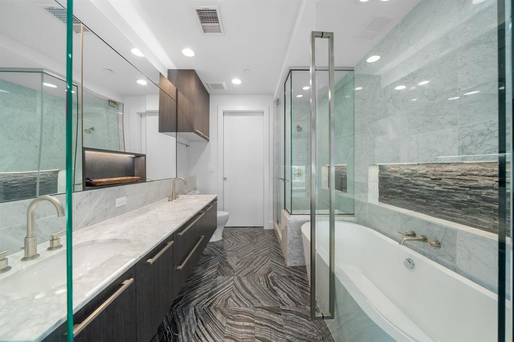 Bleu Ciel Condo - Residential