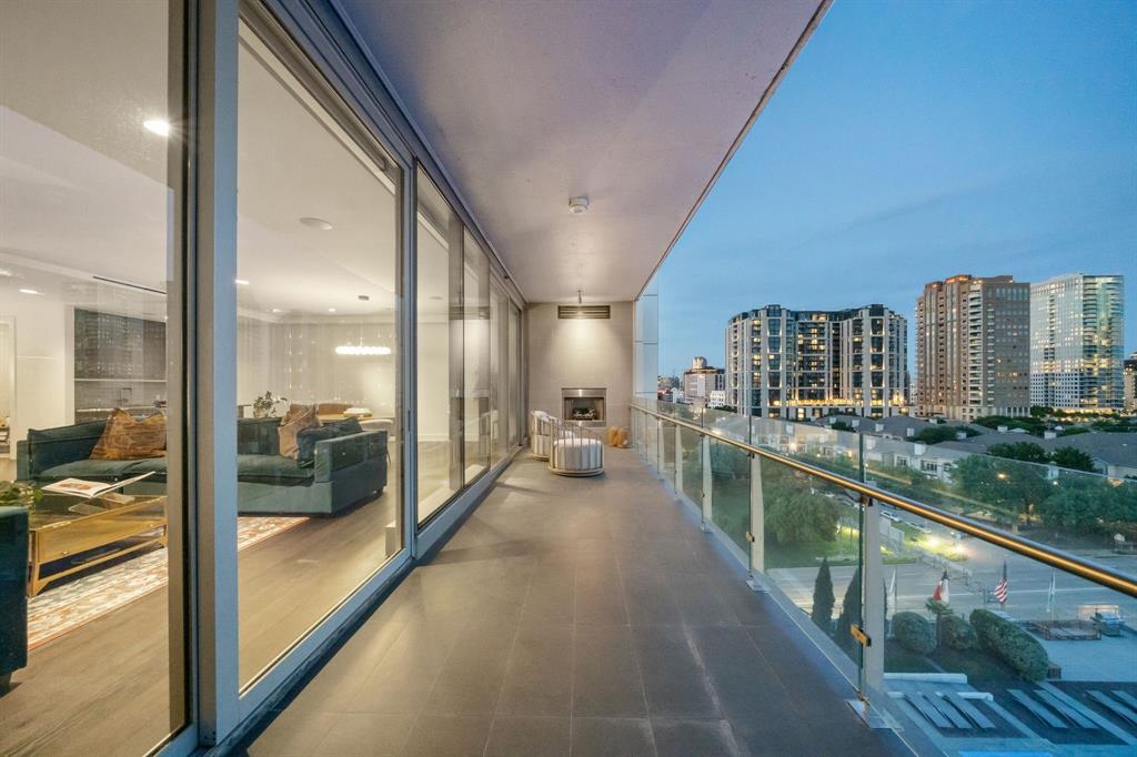 Bleu Ciel Condo - Residential