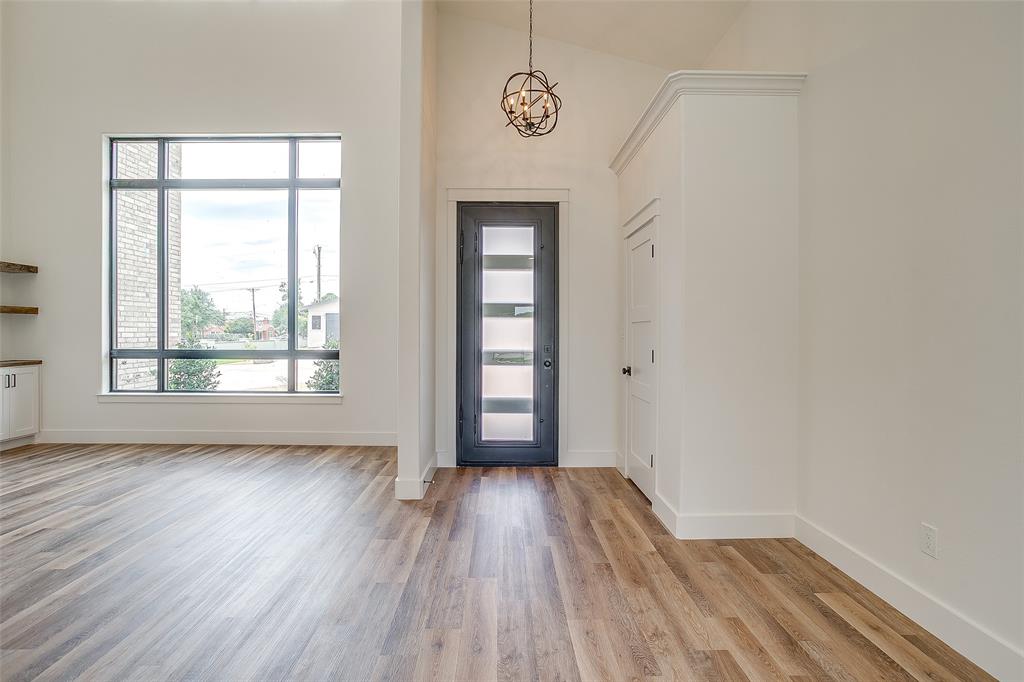 2600 Easy Street